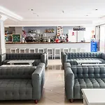 Hostal Apolo