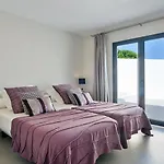 Modern Villa With Sea Views