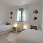 Modern Villa Montecristo