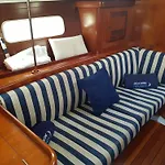 Centro Ibiza Catamaranes Y Velero