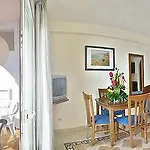 La Sirena Apartments
