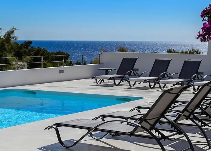 Modern Villa With Sea Views