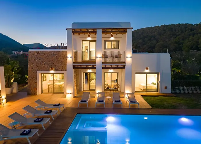 Villa In Ibiza Town Sleeps 10 To 12 Guests