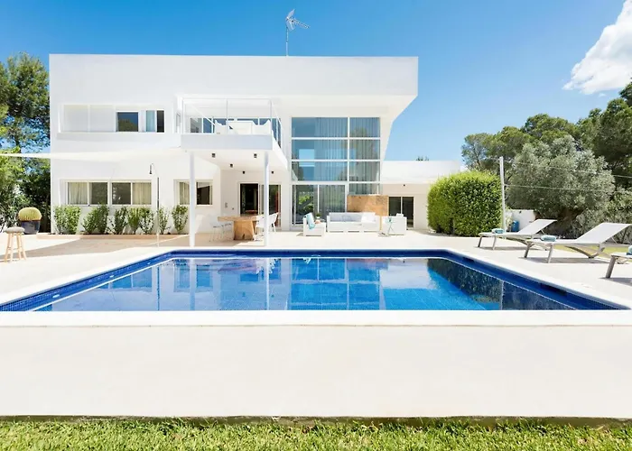 Villa In Cala Vadella Near Es Vedra Views