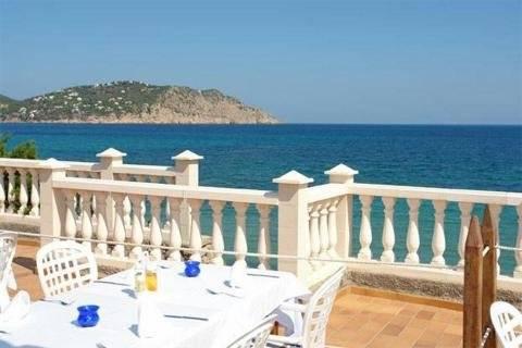 Invisa Club Cala Blanca Es Figueral