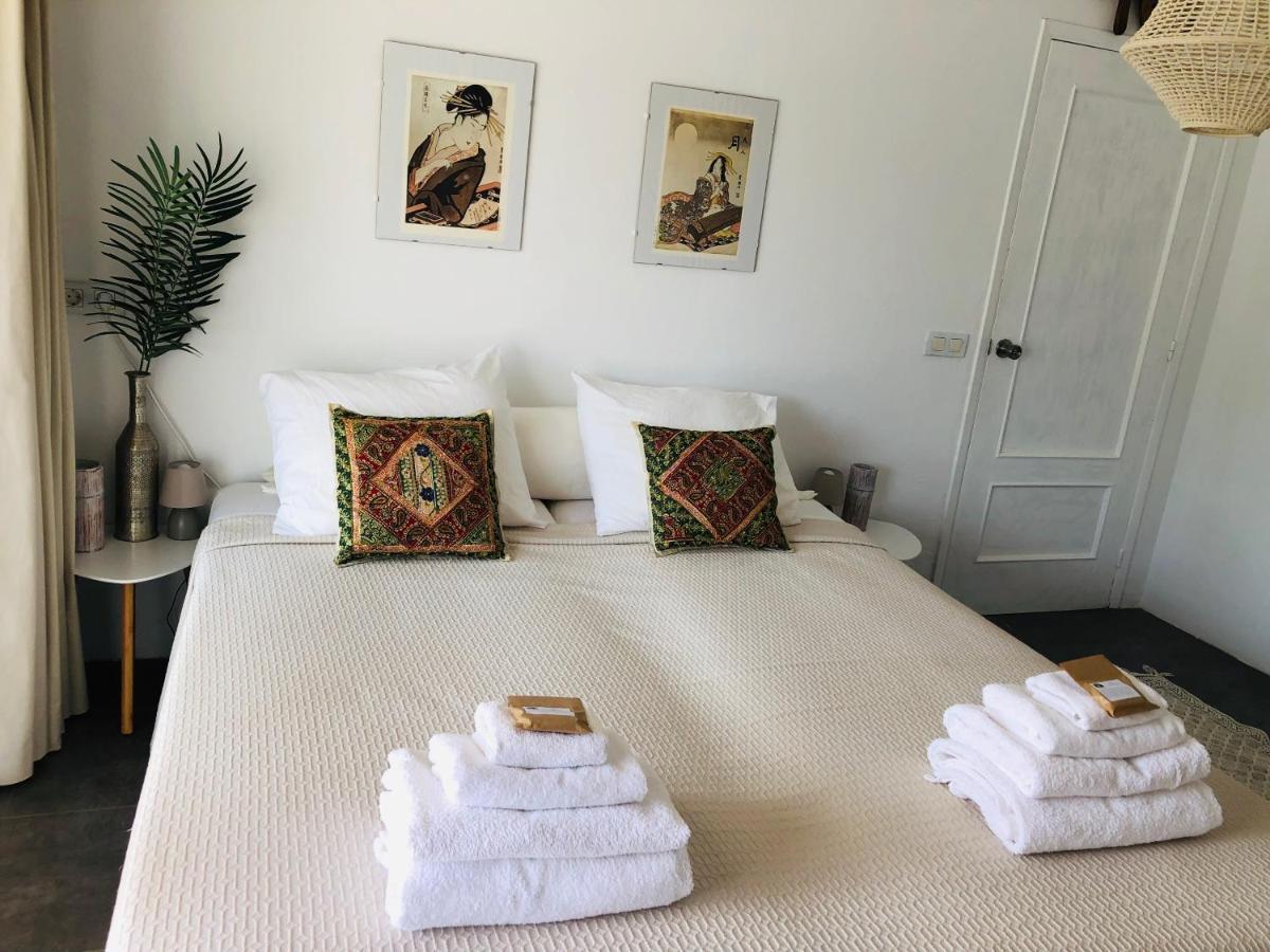 Justbeandbeibiza Bed & Breakfast