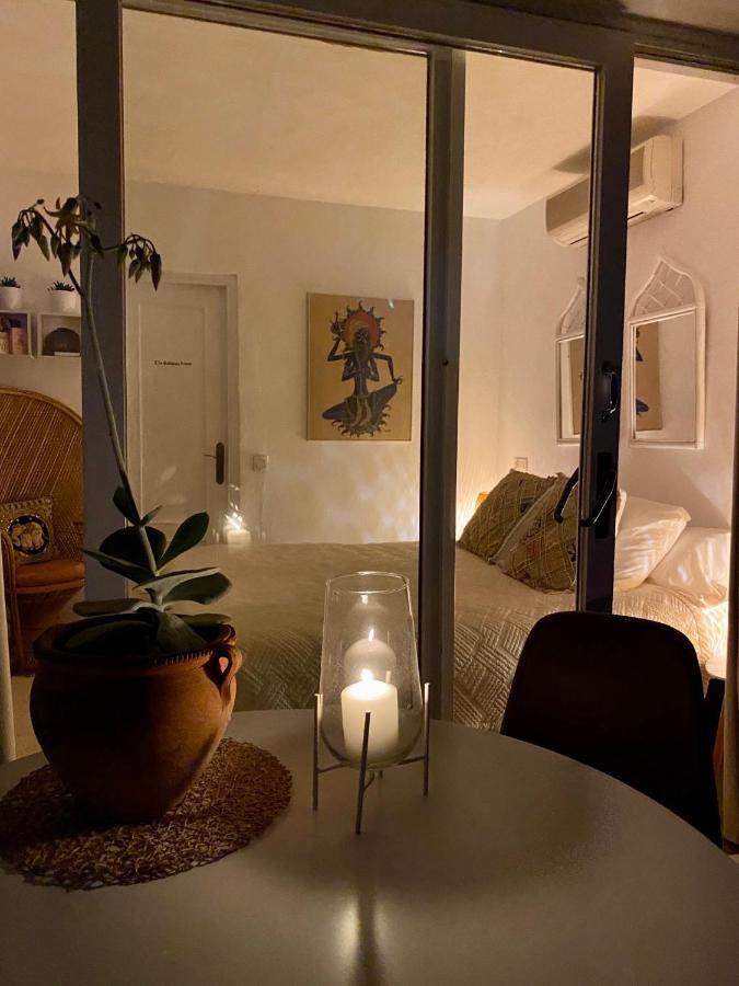Bed & Breakfast Justbeandbeibiza *