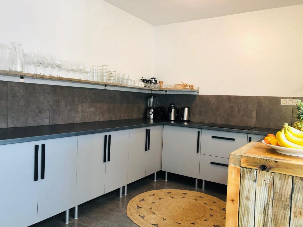 Bed & Breakfast Justbeandbeibiza *
