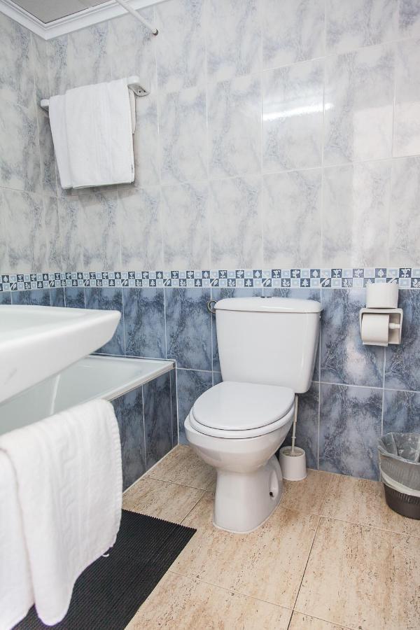 Guest house Hostal Apolo