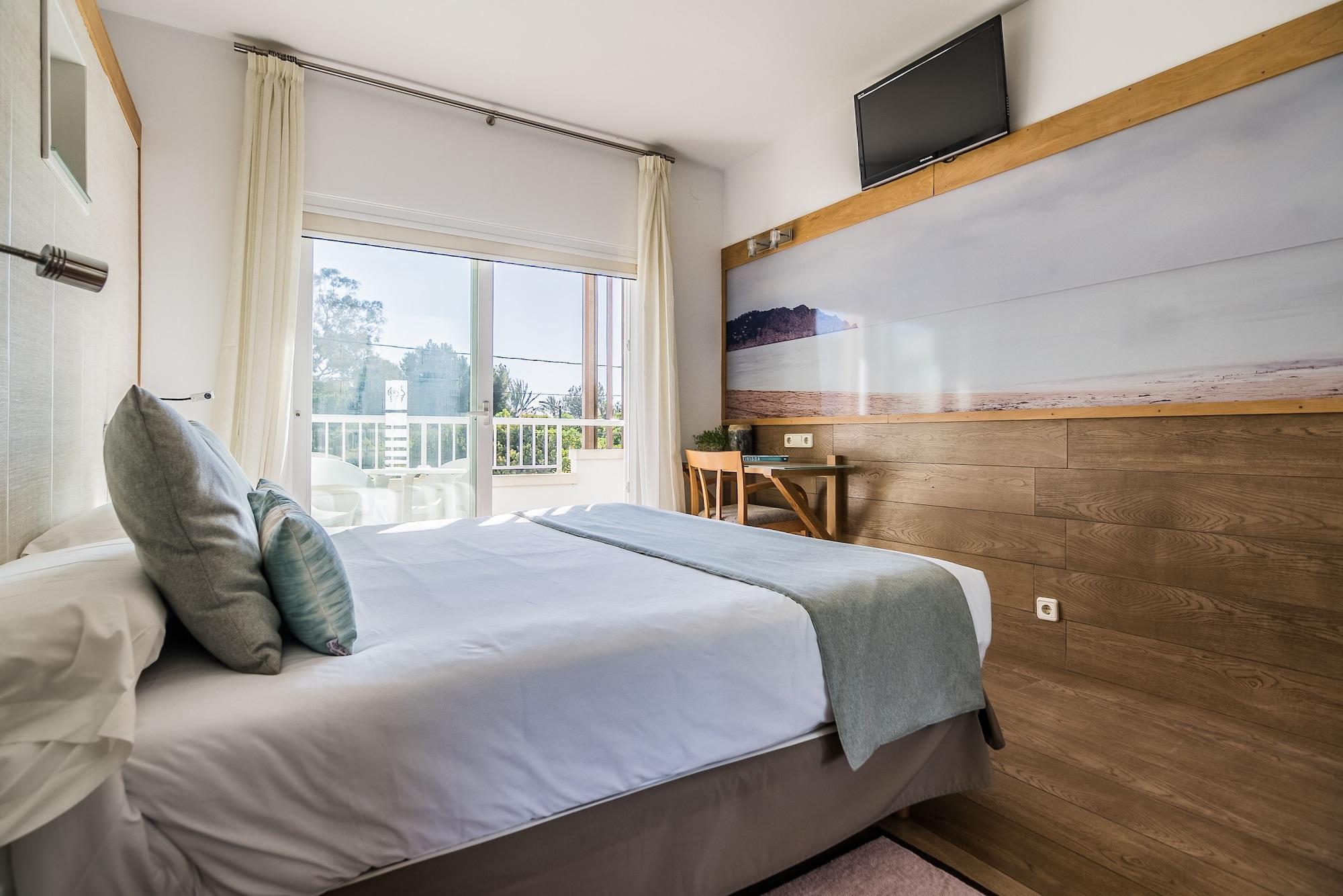 Lux Isla Hotel Talamanca (Ibiza)