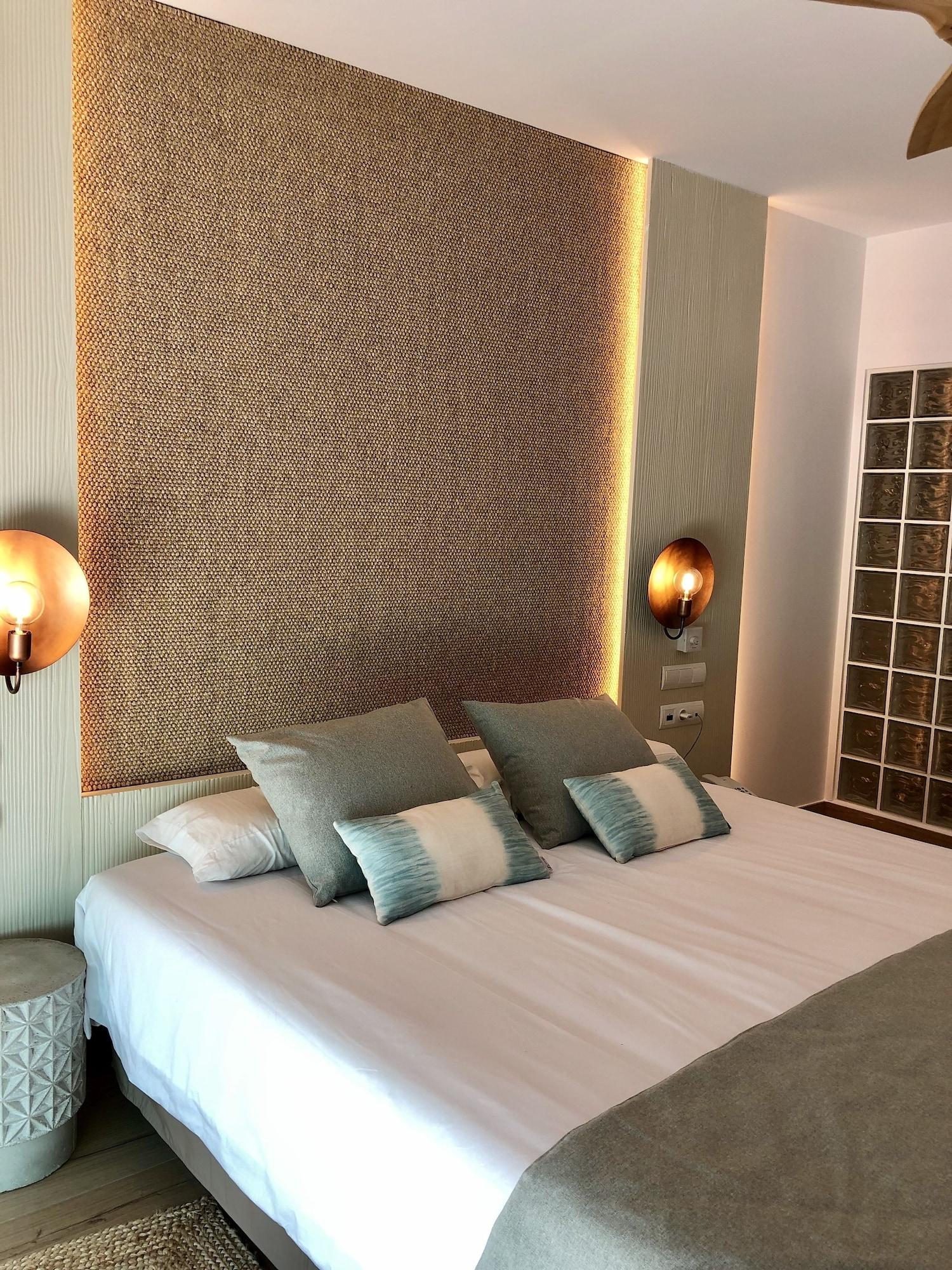 Hotel Lux Isla Talamanca (Ibiza)