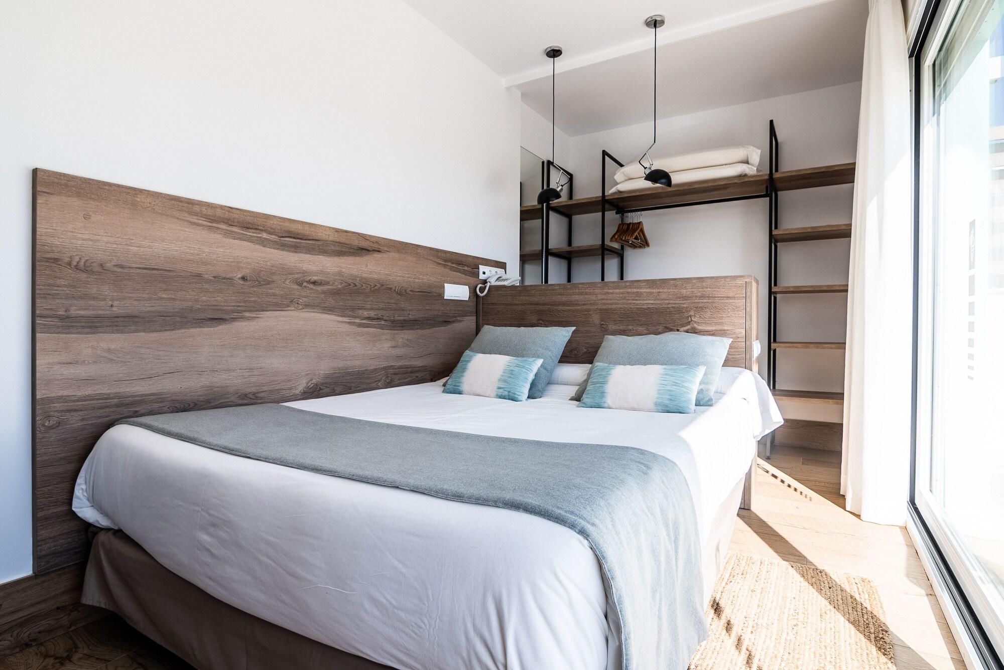 Lux Isla 3* Talamanca (Ibiza)