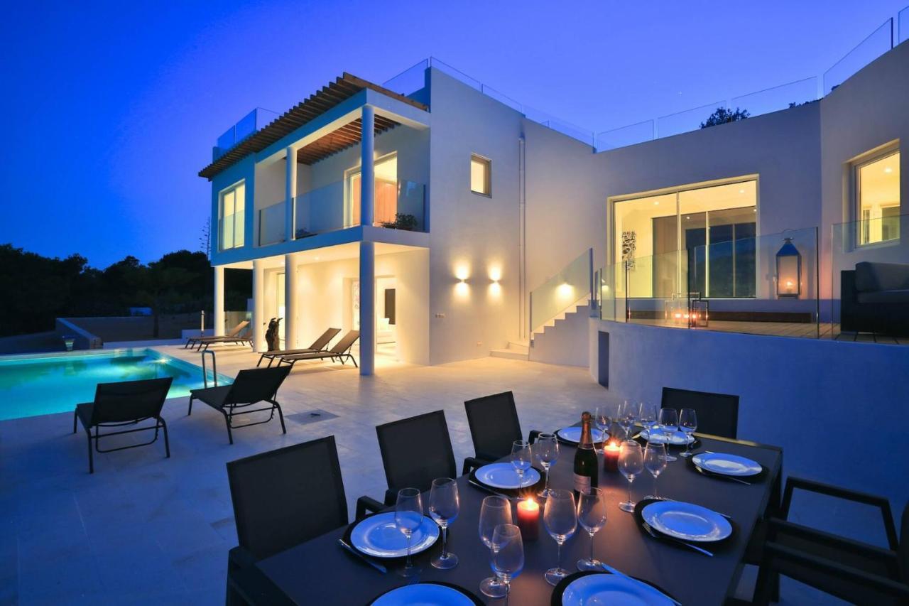 Villa Luxury In With Stunning Seaviews Es Cubells