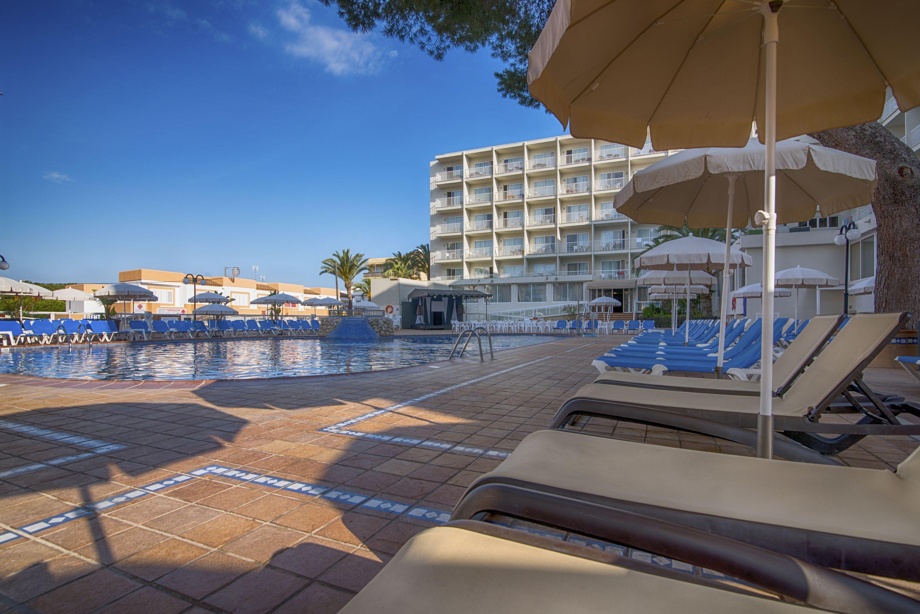 Moon Dreams Coral Hotel 3*