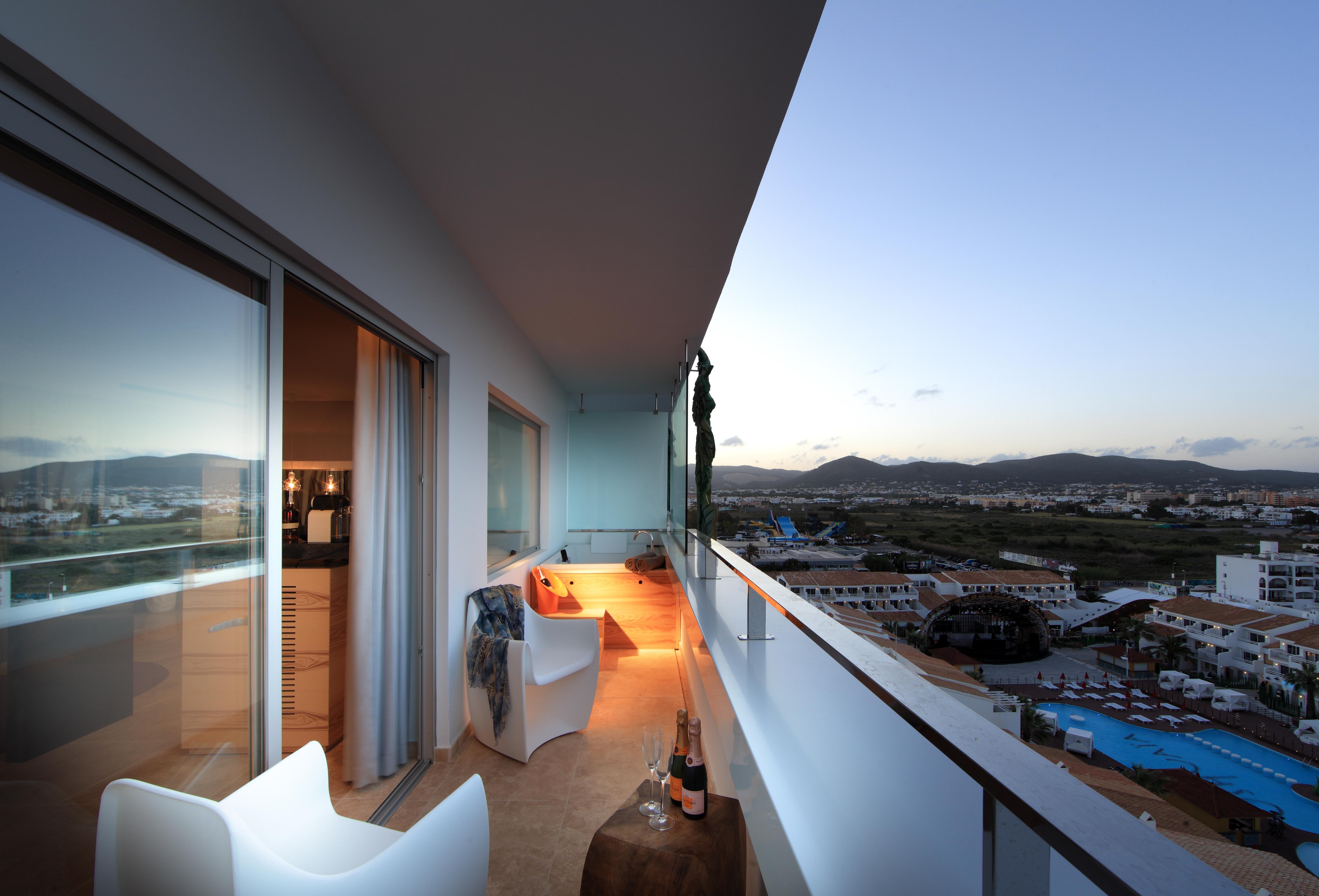 The Unexpected Ibiza - Adults Only - Ushuaia Club Entrance Included Hotel Platja d'en Bossa