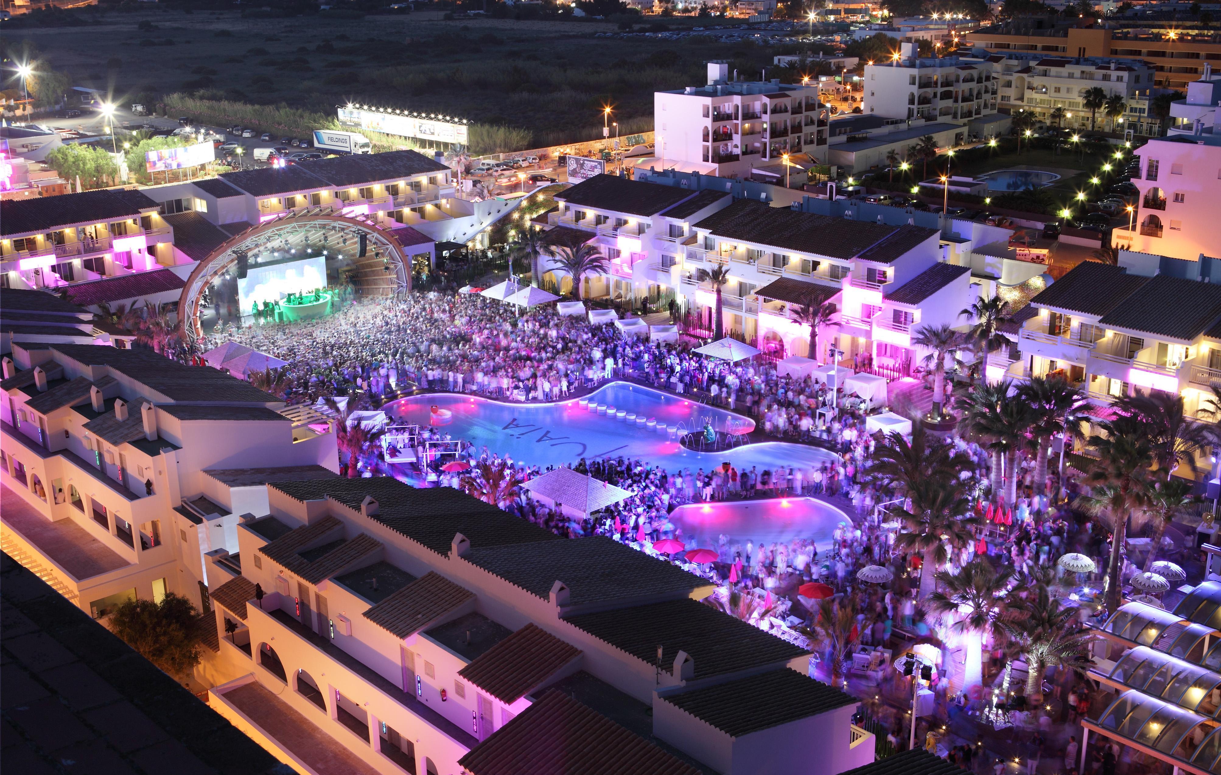 The Unexpected Ibiza - Adults Only - Ushuaia Club Entrance Included Platja d'en Bossa