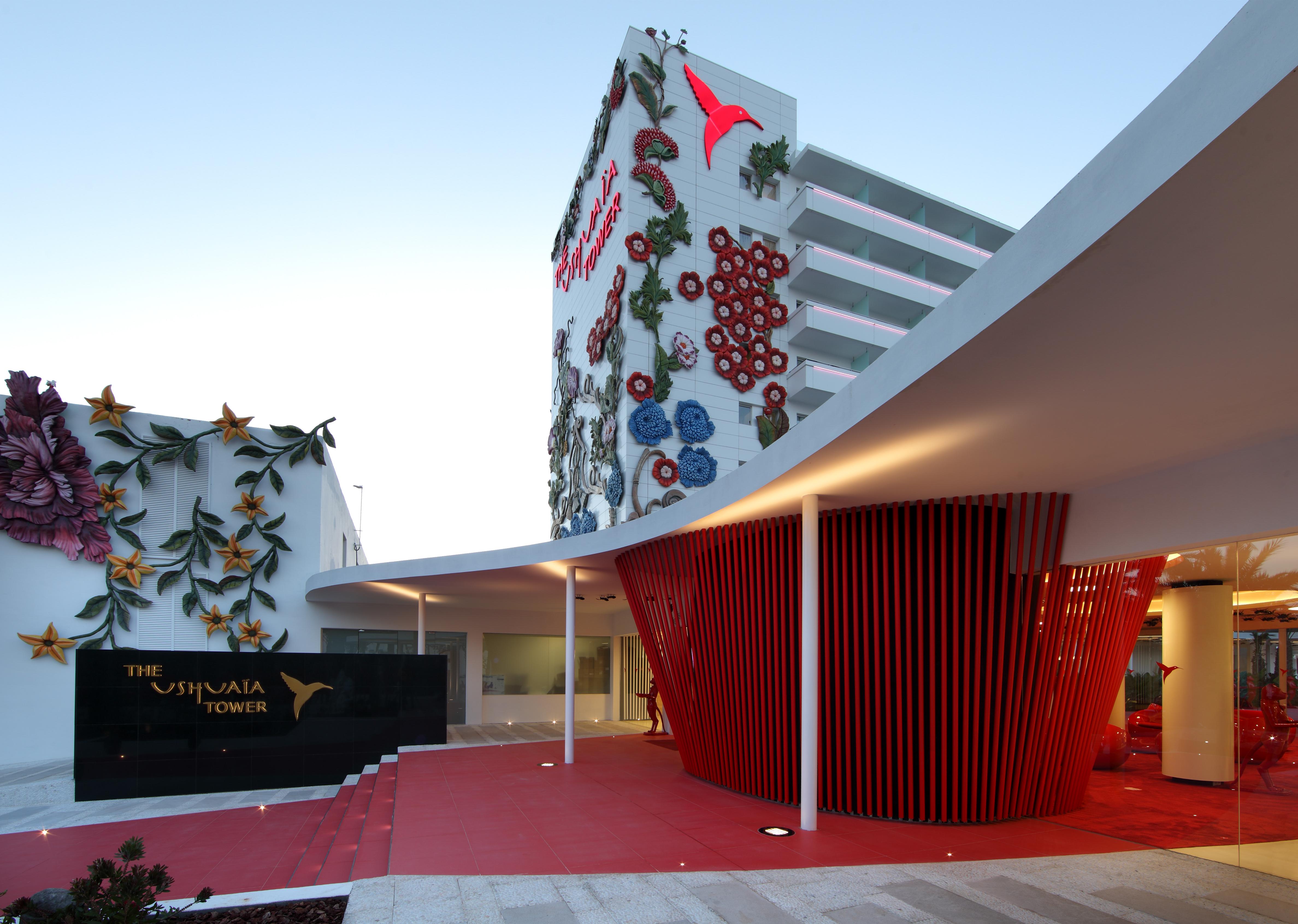 The Unexpected Ibiza - Adults Only - Ushuaia Club Entrance Included Platja d'en Bossa