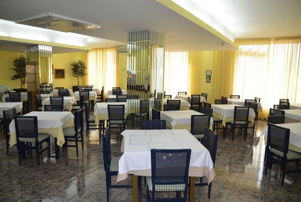 Azuline Mediterraneo Hotel Santa Eularia des Riu