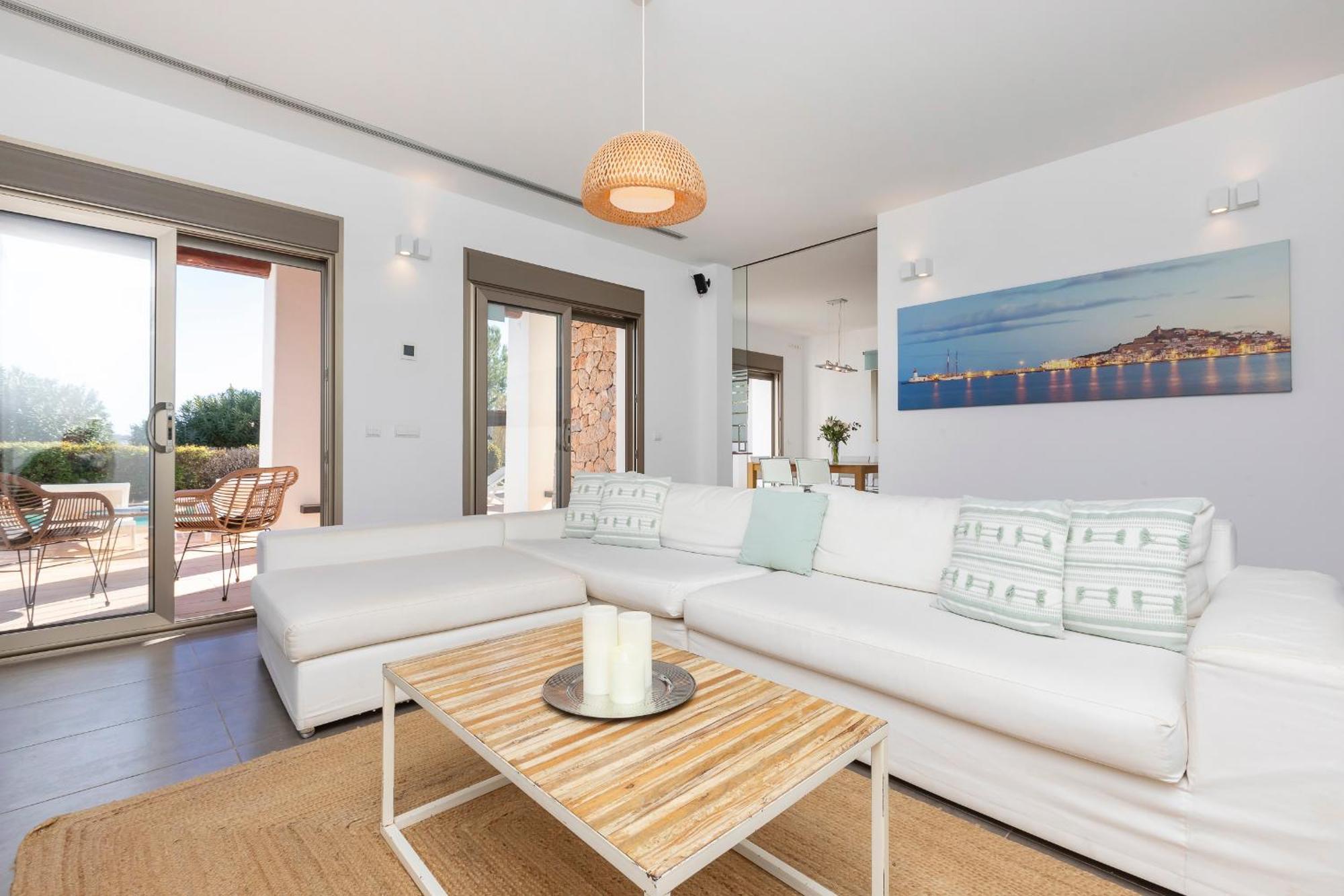 In Sleeps 10 To 12 Guests * Ibiza Town
