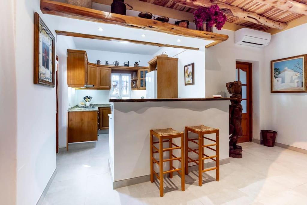 Casa Con Piscina, Jardin Y Juegos Exteriores *