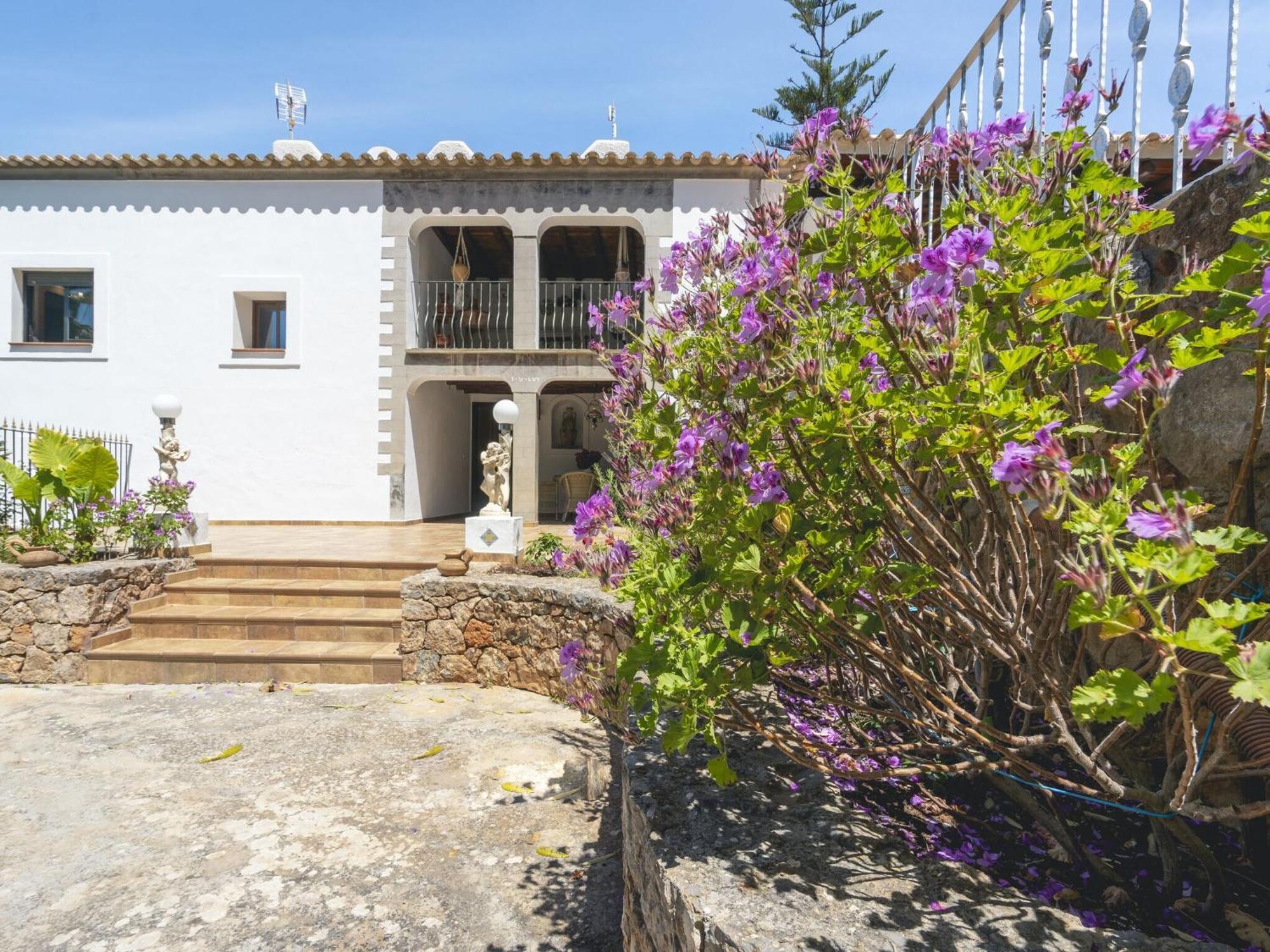 Mansion In With Private Pool Vakantiehuis Santa Eularia des Riu