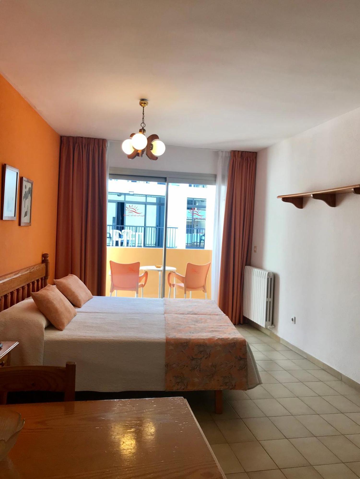 Aparthotel Jovial *