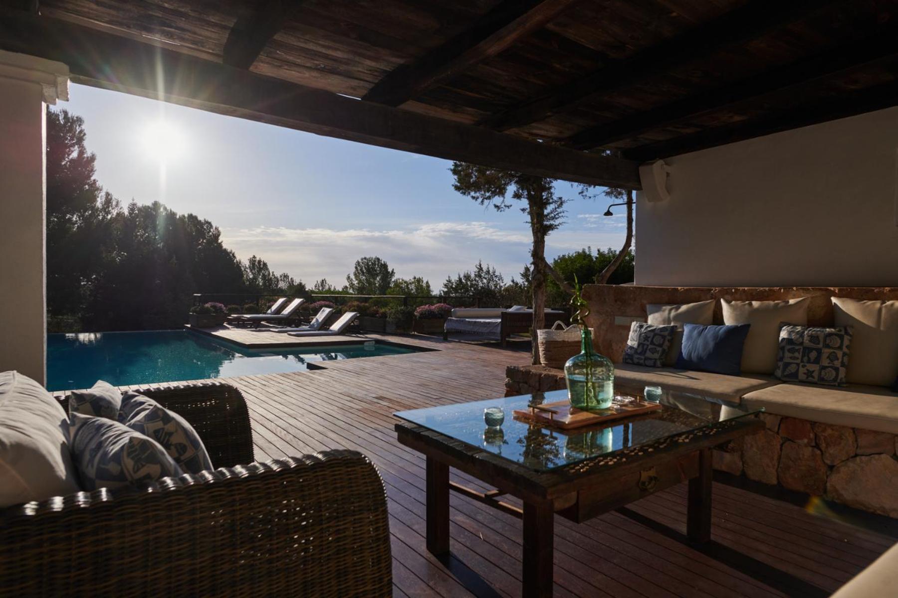 Lilita House *
