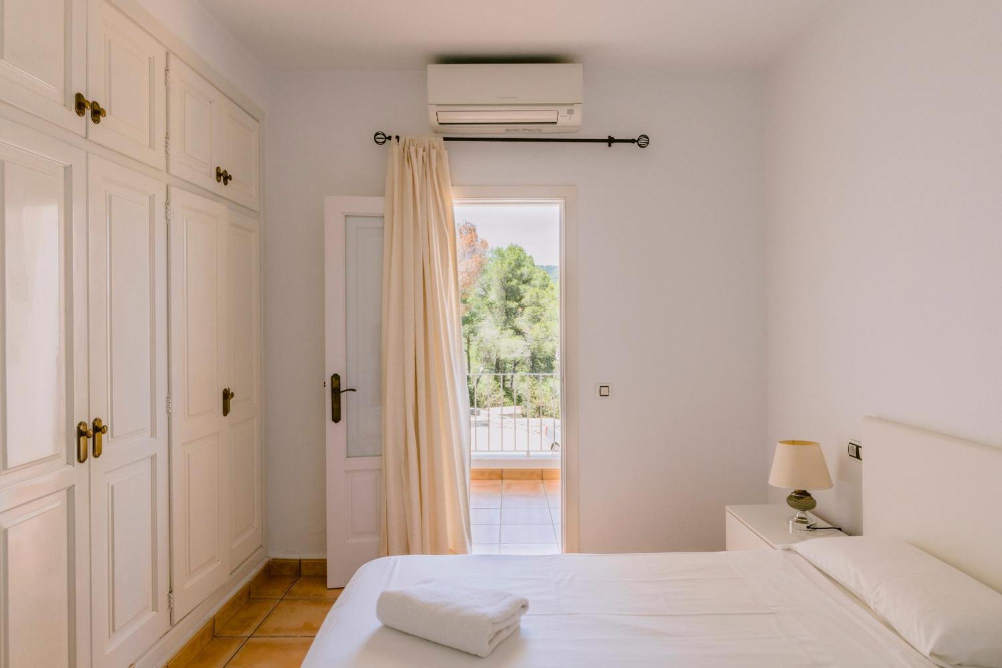 Bellavista Has Stunning Views And A Private Infinity Pool Villa