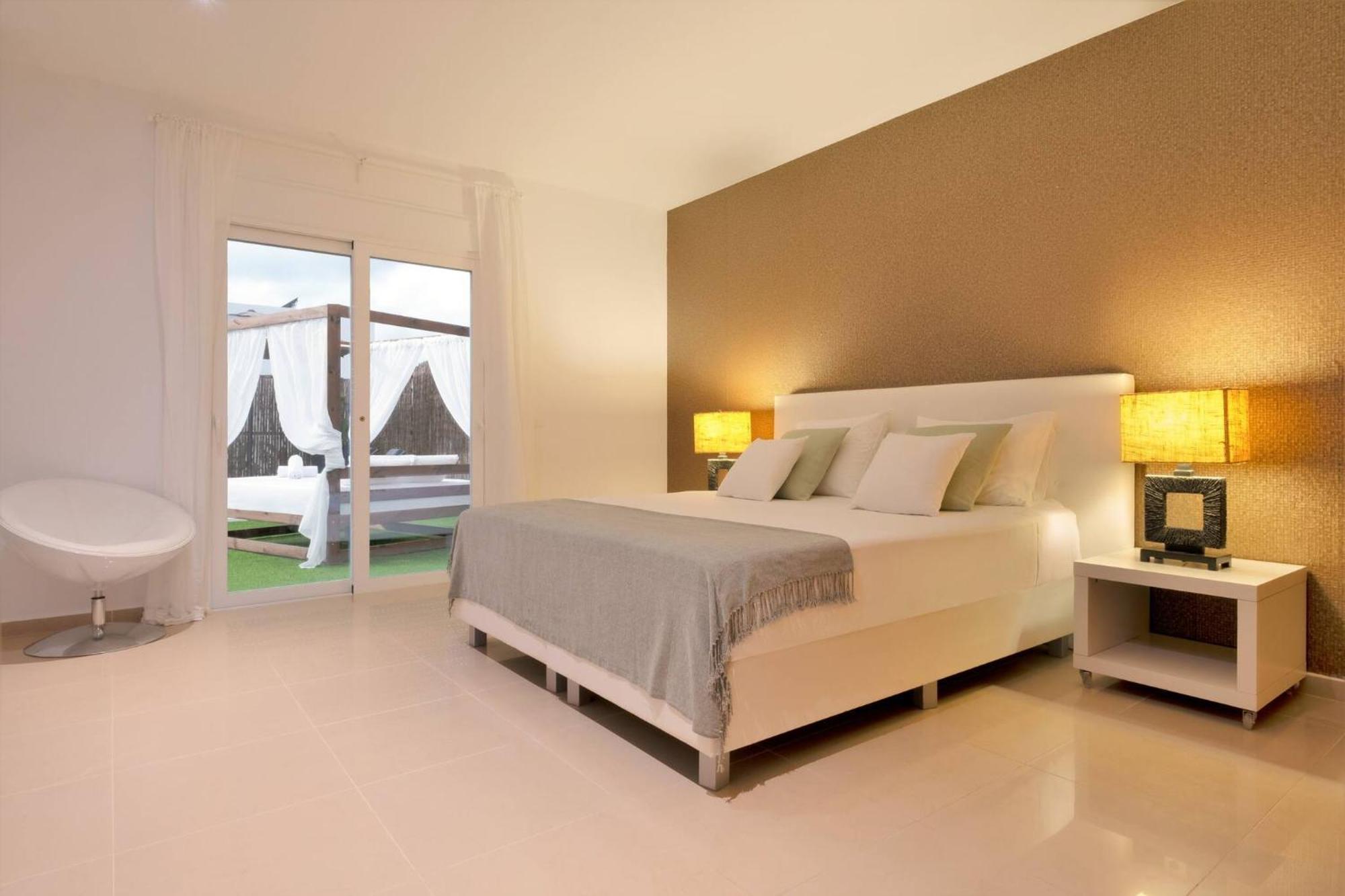 Inibiza - Julieta Villa Santa Eularia des Riu