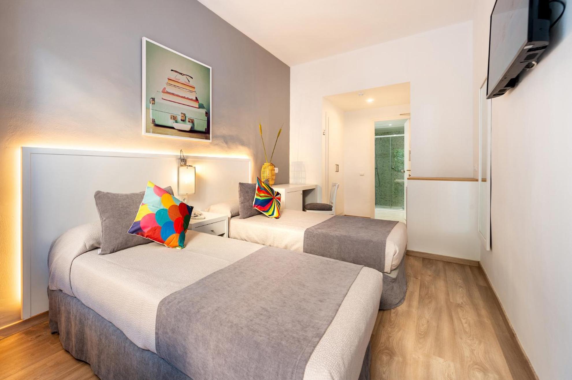 Cenit & Apts. Sol Y Viento Aparthotel 2*