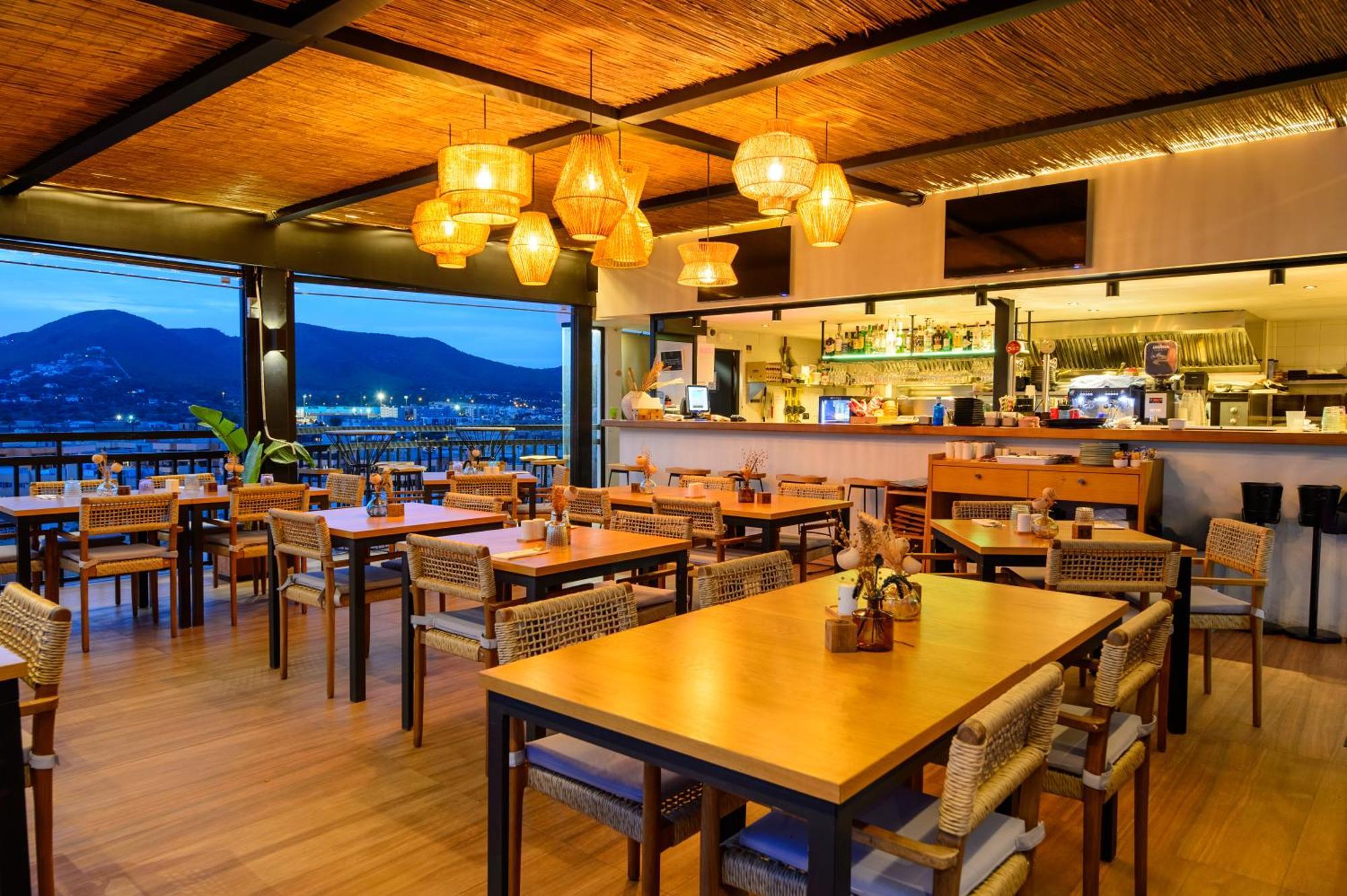 Cenit & Apts. Sol Y Viento 2* Cidade de Ibiza