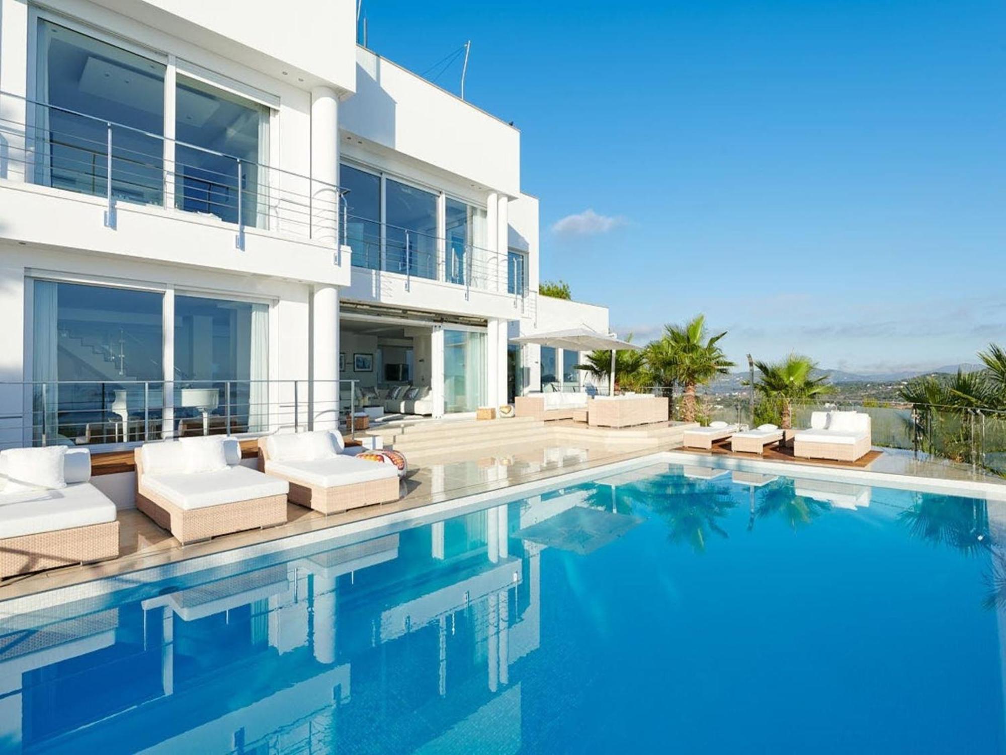 In Ibiza With Infinity Pool And Sea Views Villa Santa Eularia des Riu