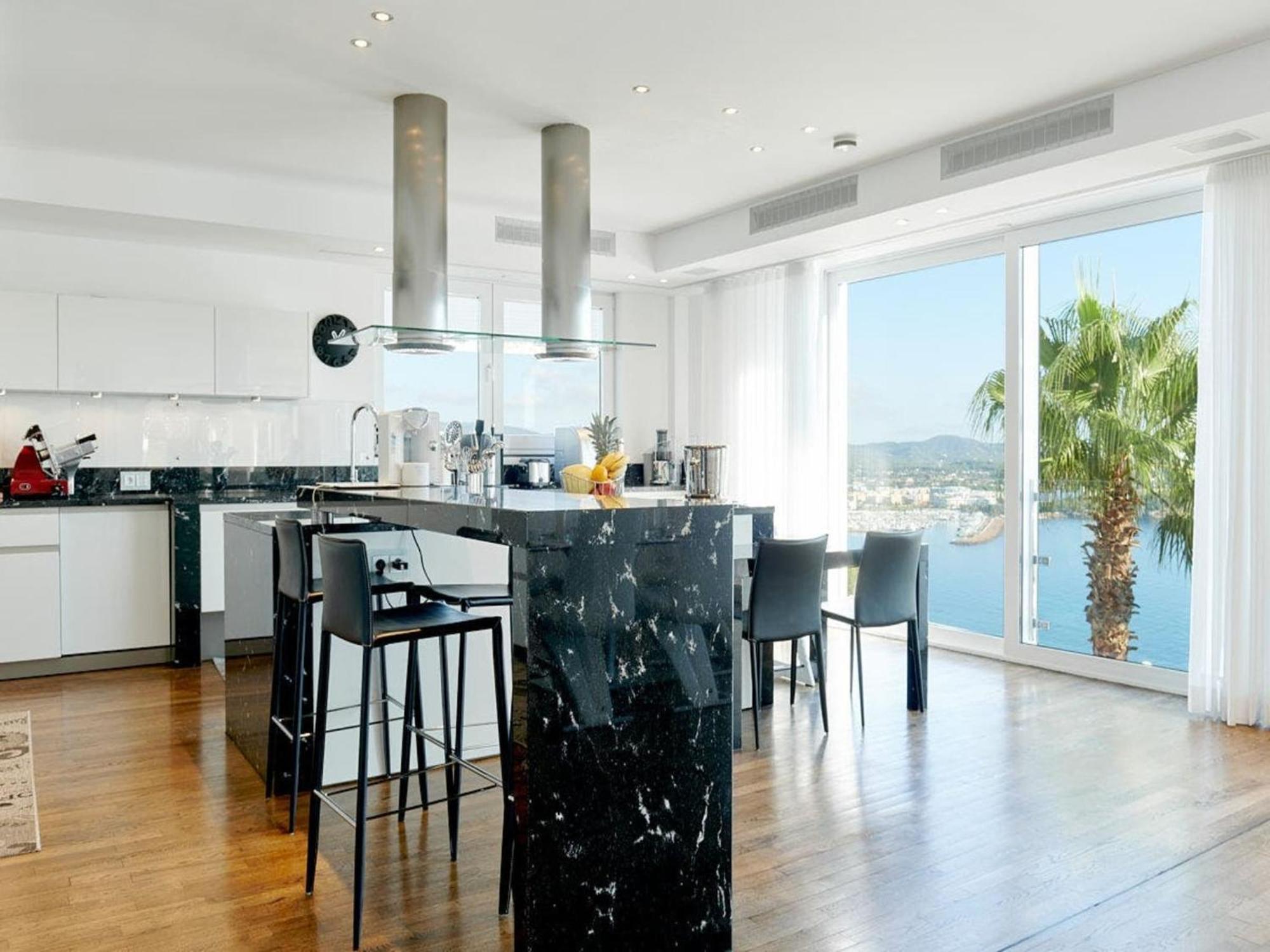 Villa In Ibiza With Infinity Pool And Sea Views Santa Eularia des Riu