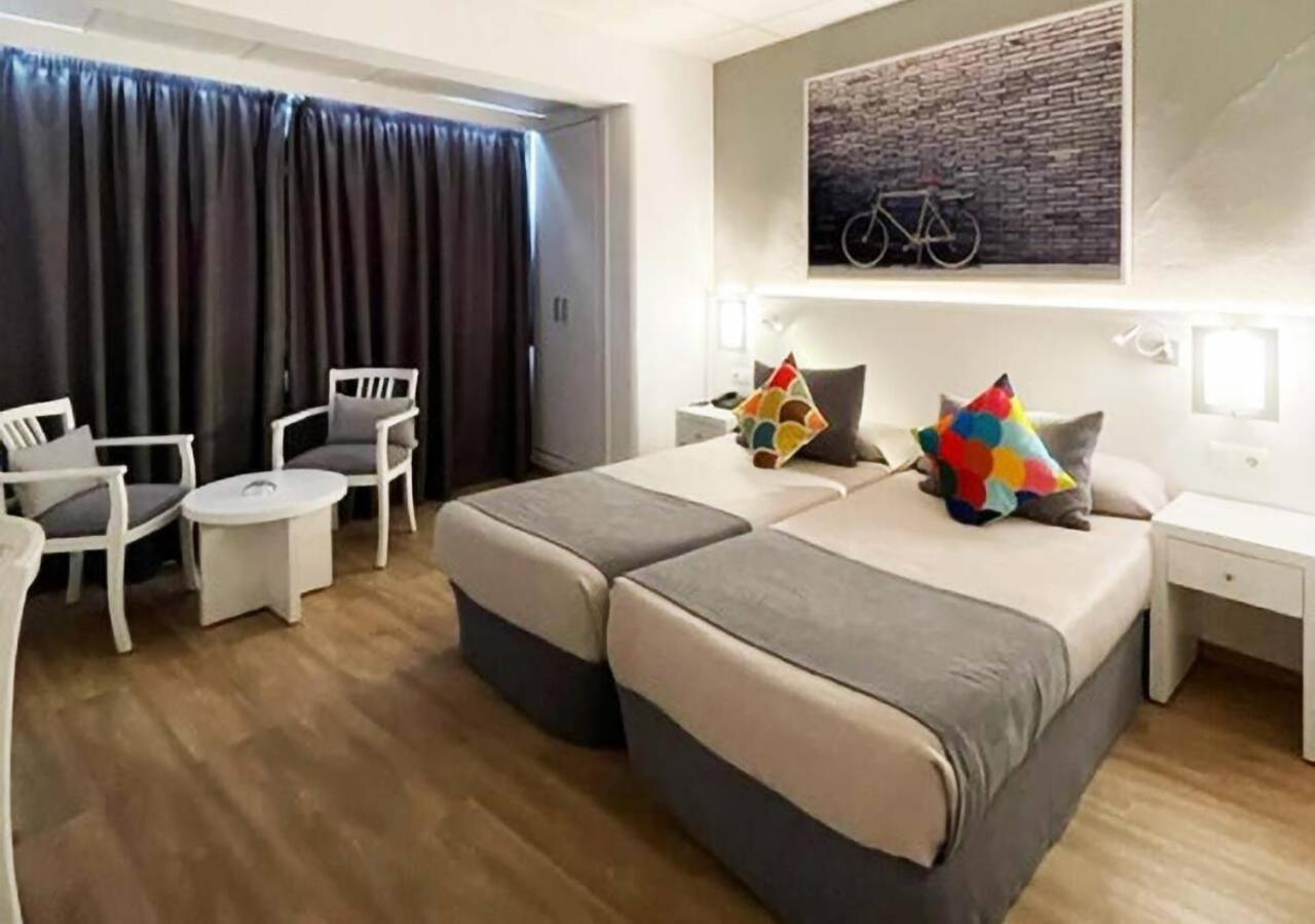 Cenit & Apts. Sol Y Viento Aparthotel 2*