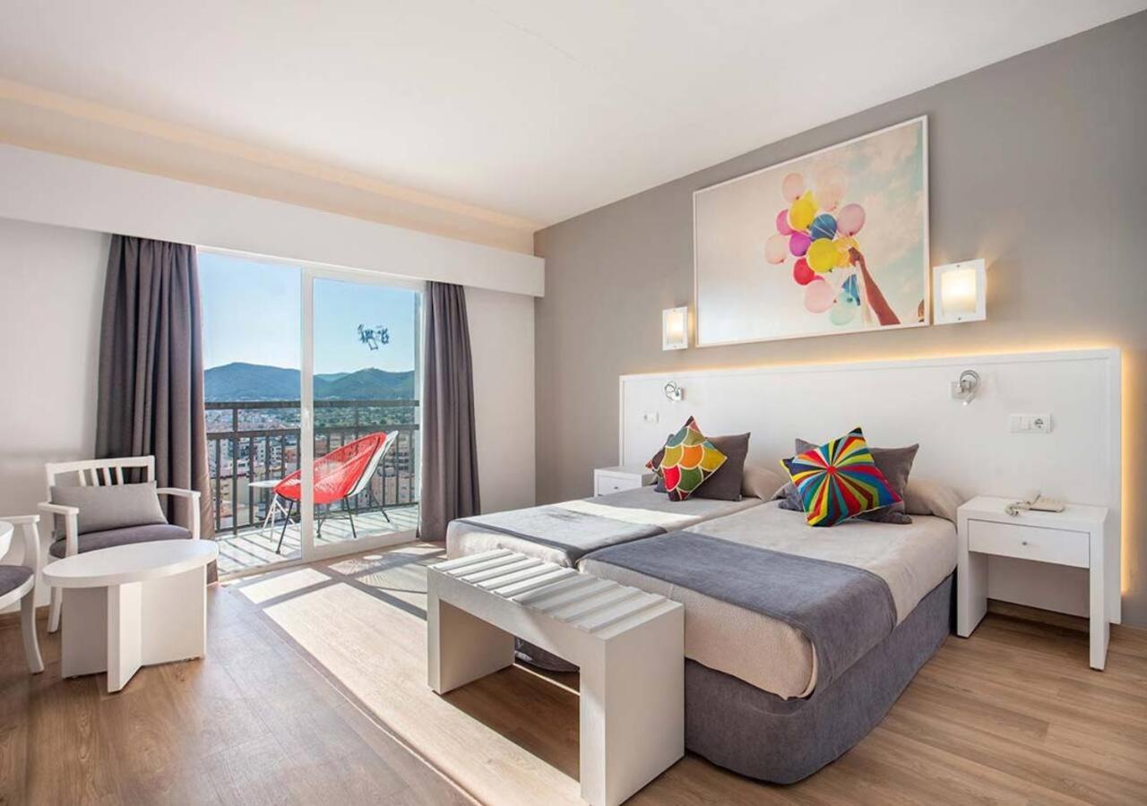 Aparthotel Cenit & Apts. Sol Y Viento 2*