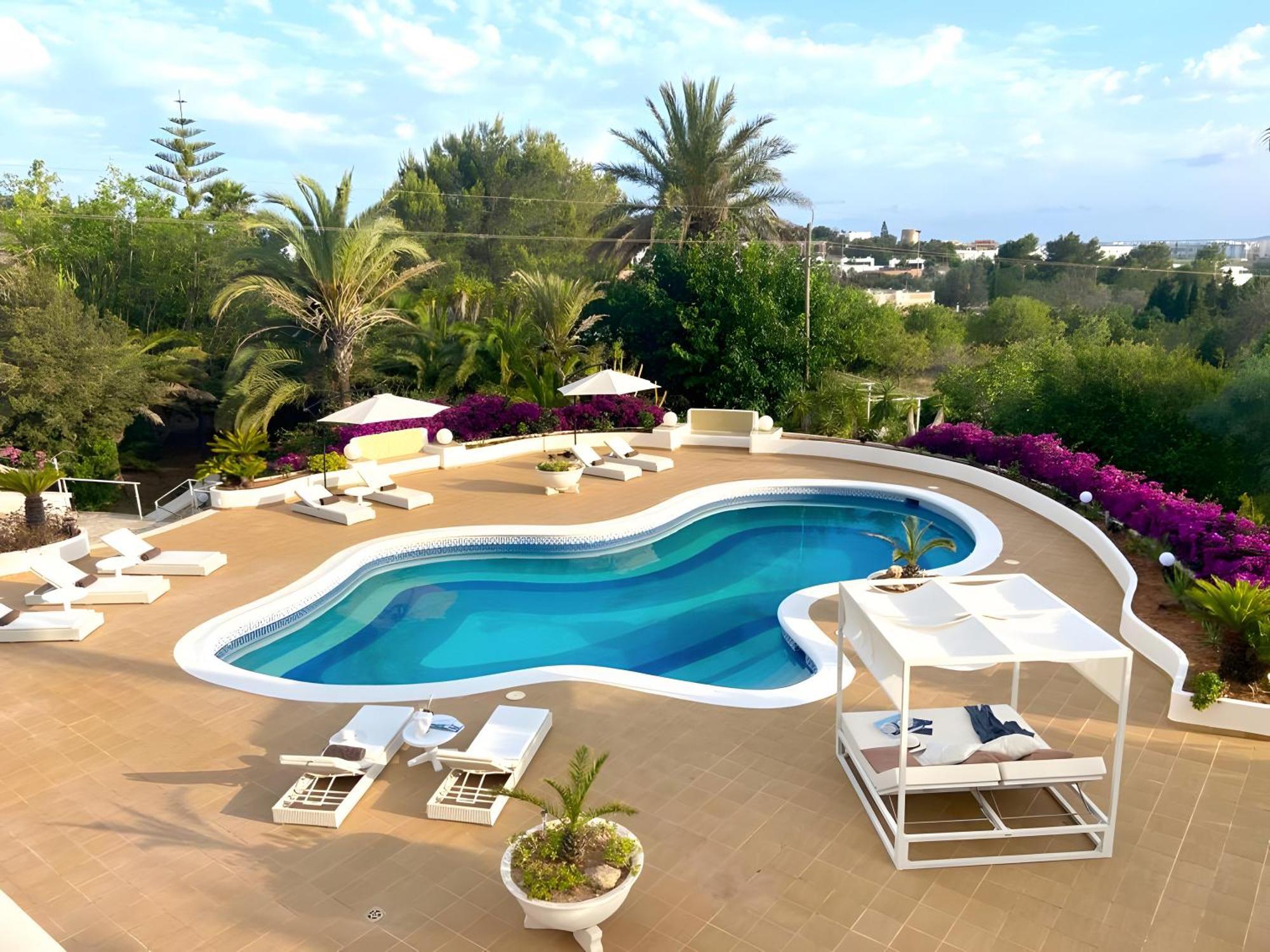 Angel Villa