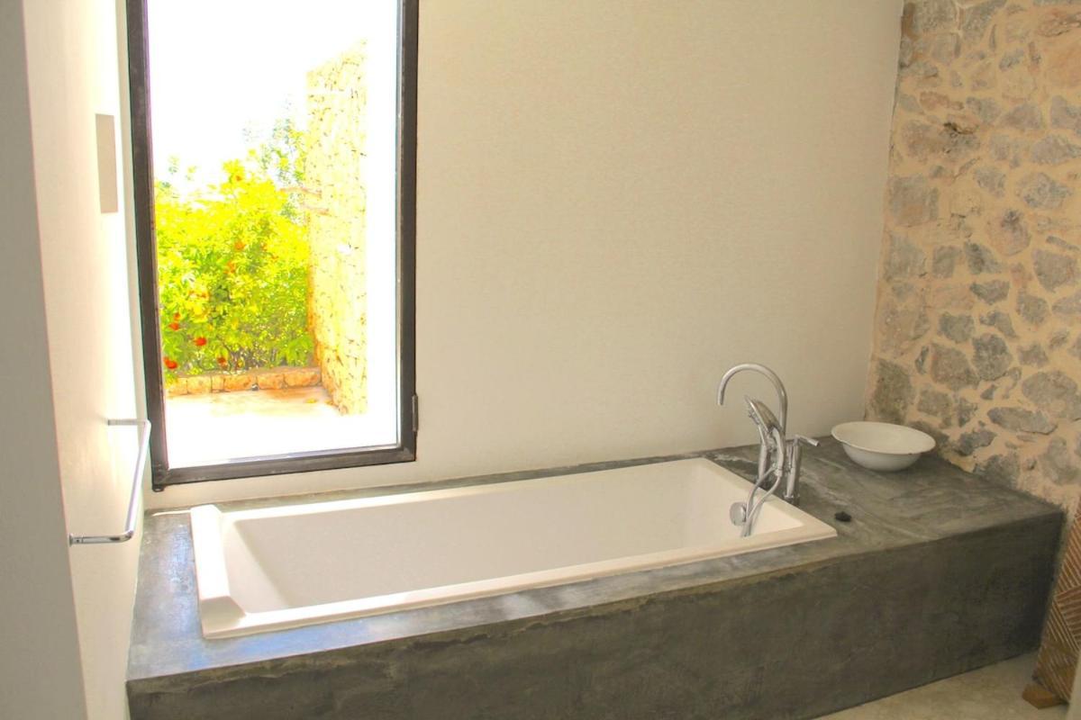 Villa Designed Comfort Hilltop Licence Et0447e *