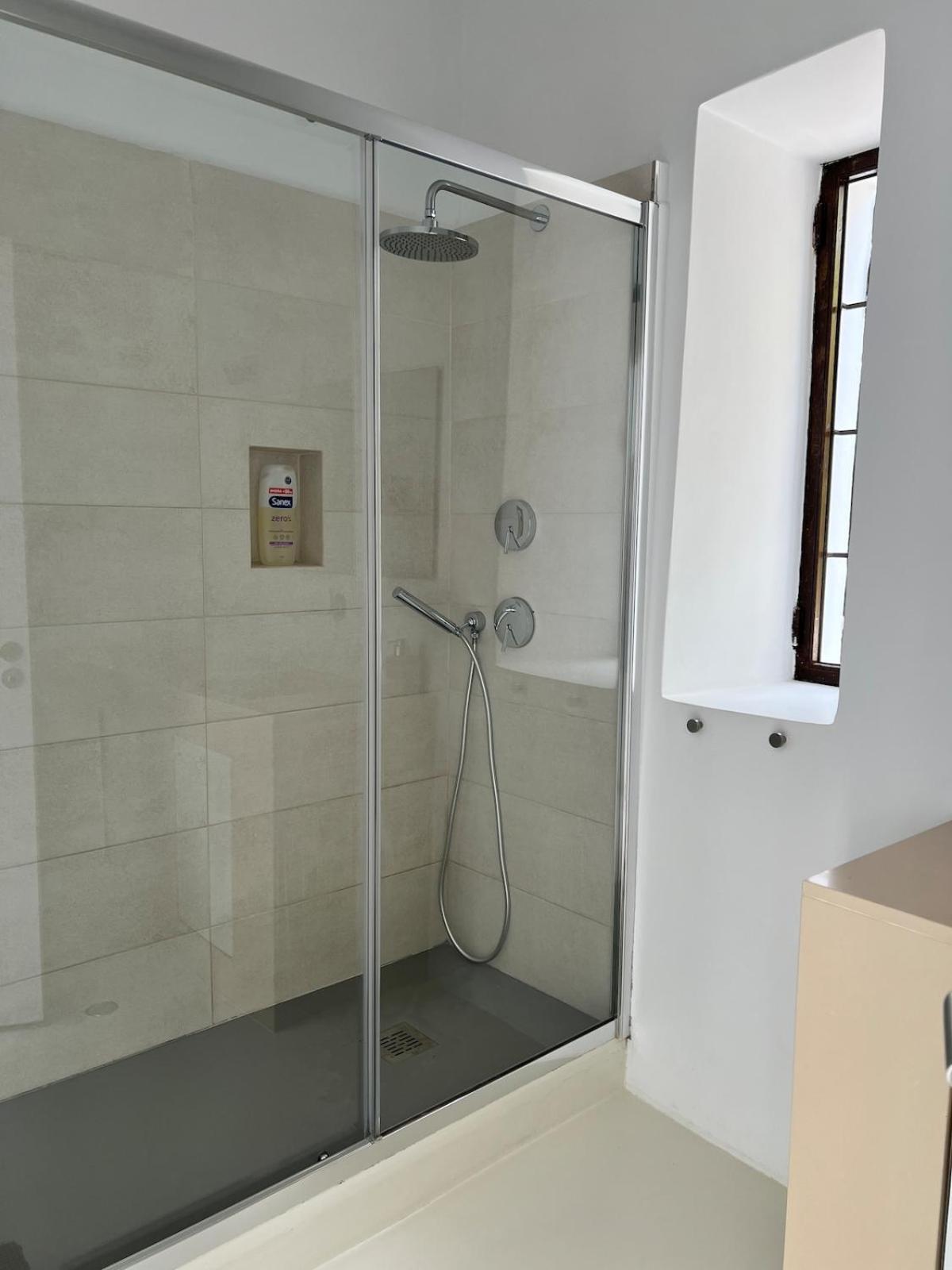 Designed Comfort Hilltop Licence Et0447e Villa *