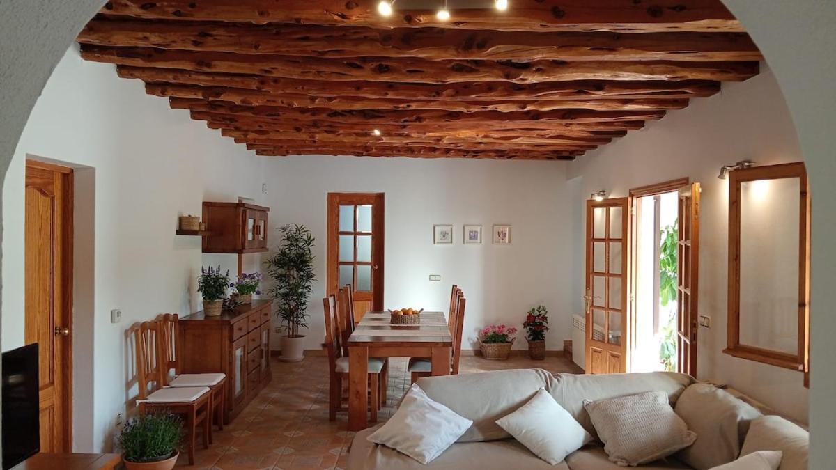 Casa Puig De Mar, Con Piscina Y Jardin'