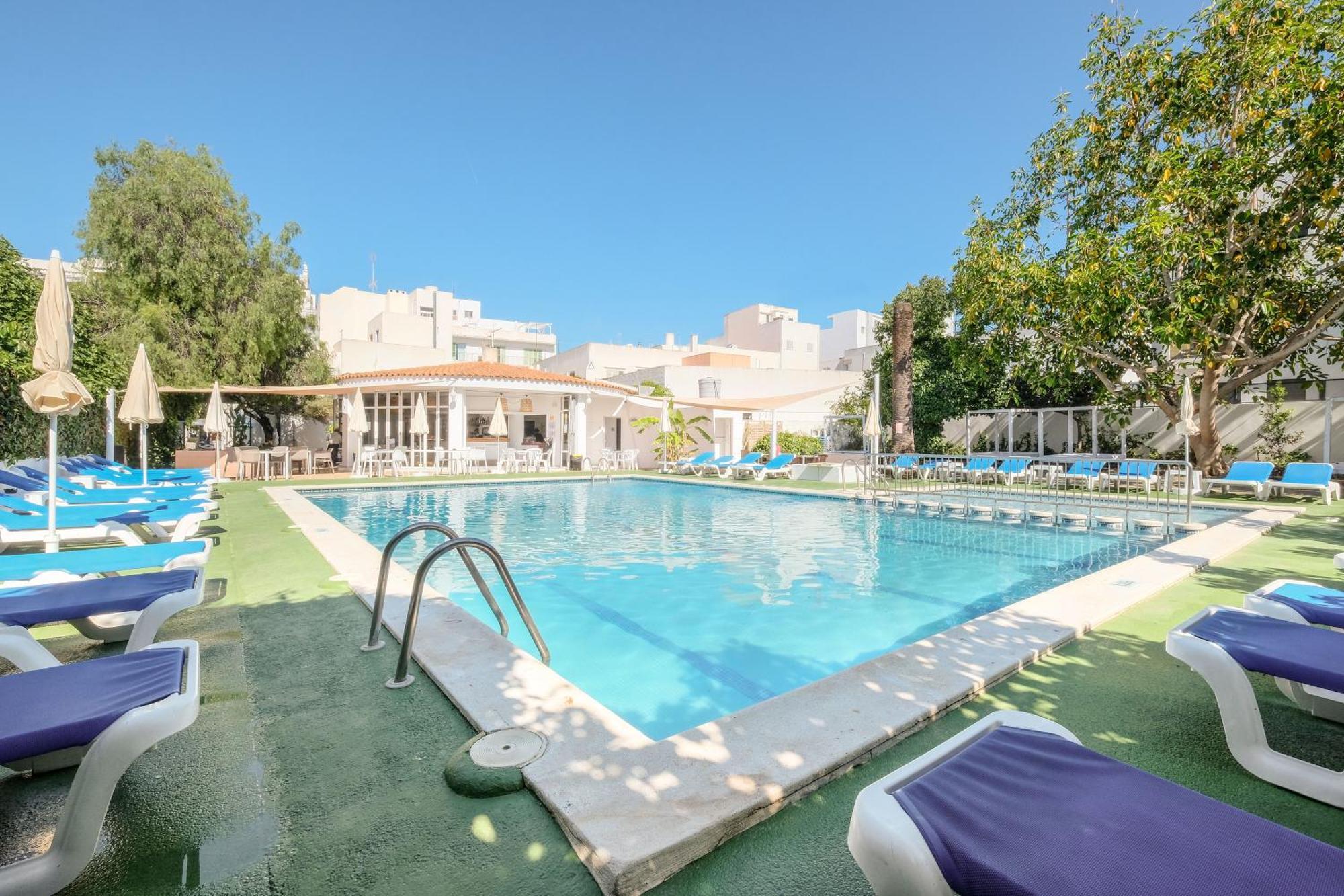 Azuline Llevant Hotel