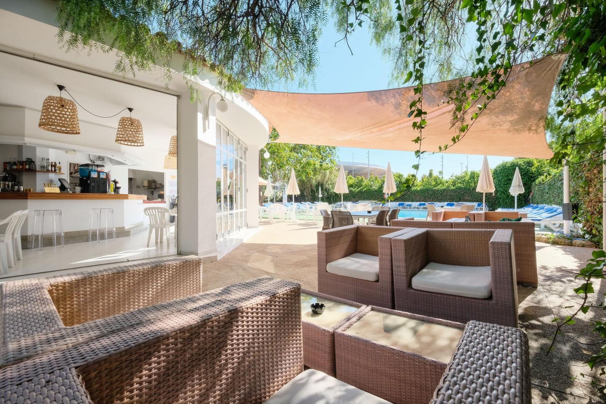 Hotel Azuline Llevant