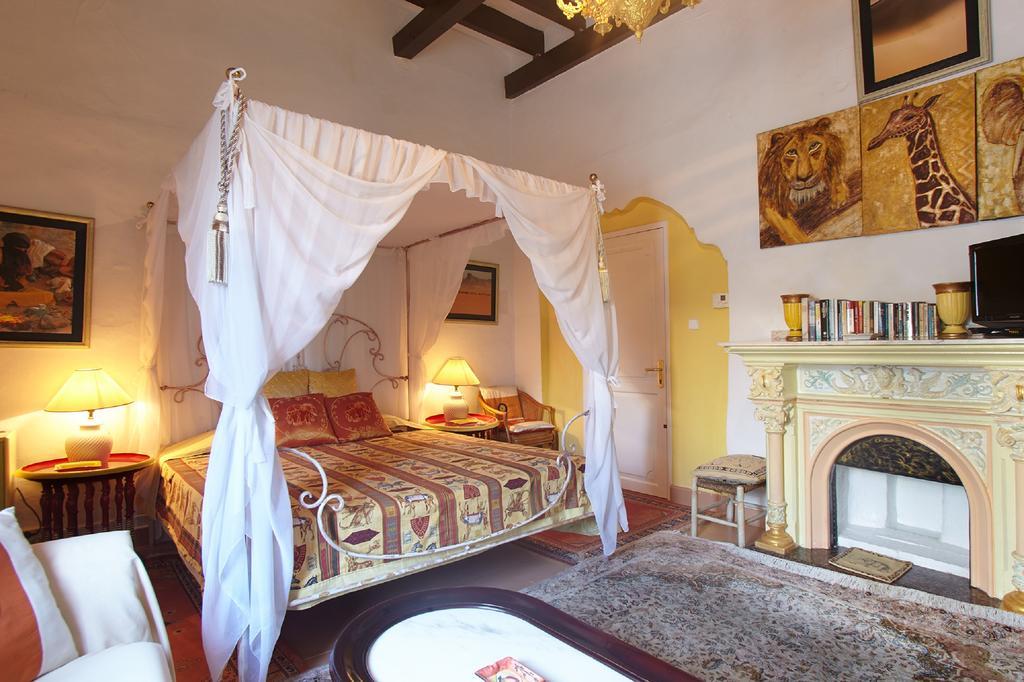 El Corsario Hotel