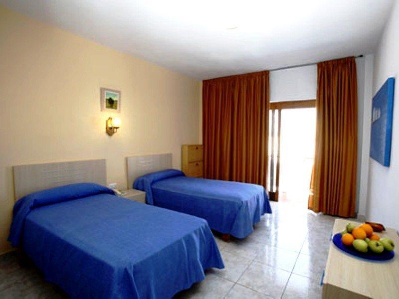 Azuline Mediterraneo 2*