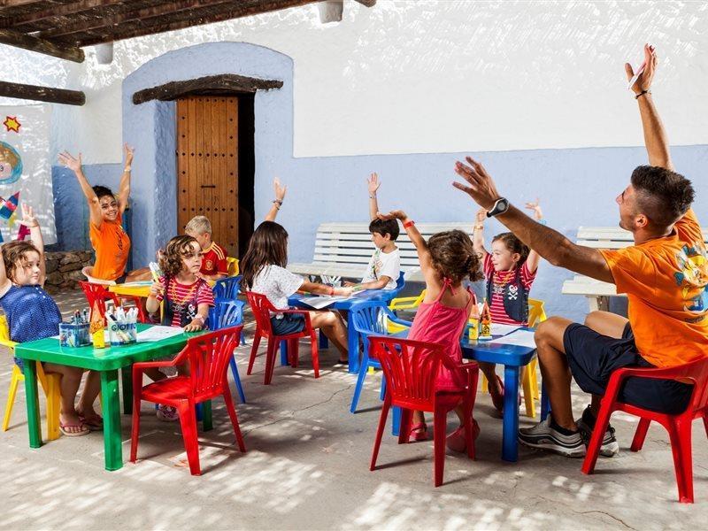Invisa Club Cala Blanca Hotel Es Figueral