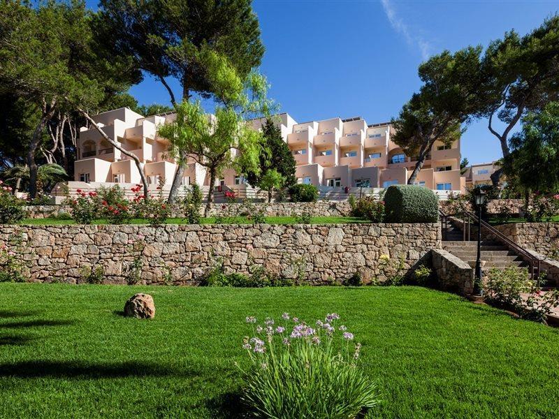 Invisa Club Cala Blanca Hotel 3*