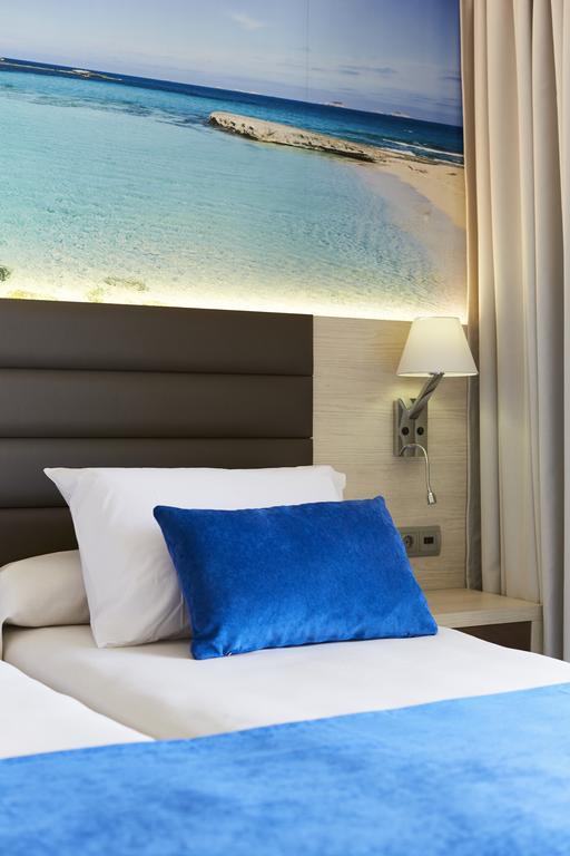 Hotel Invisa Club Cala Blanca 3*