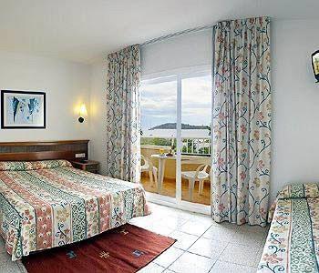 Lux Isla 3*