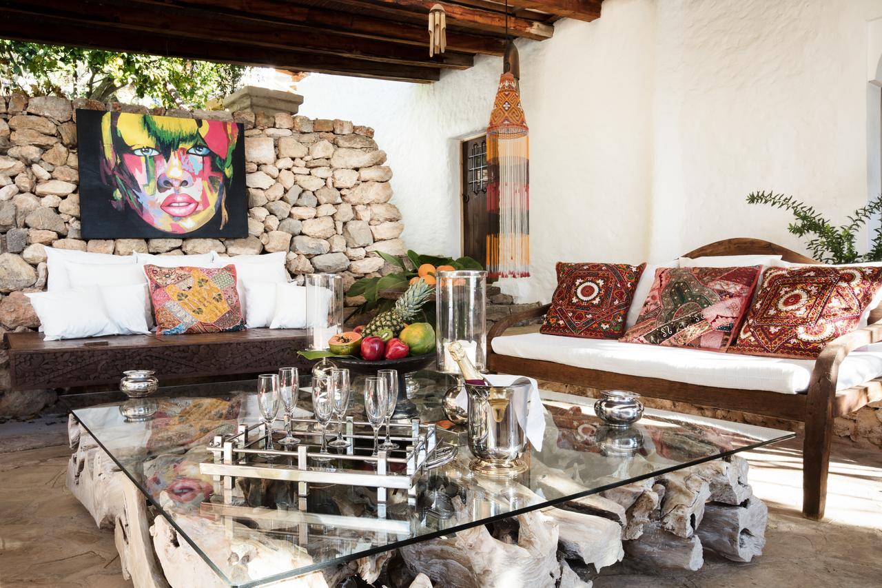 Sun Door - Amazing 6 Bedroom With Private Pool Villa Sant Carles de Peralta