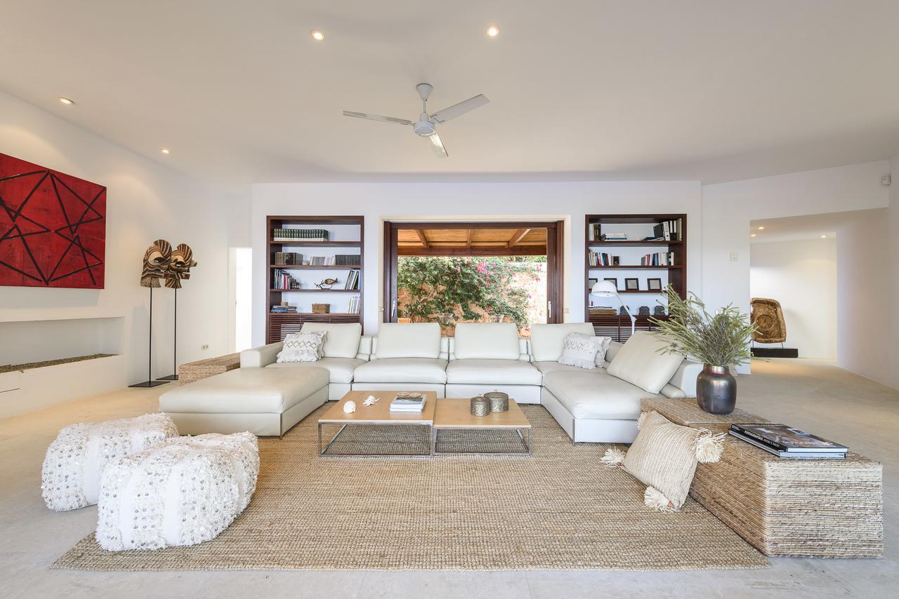 Azul Villa