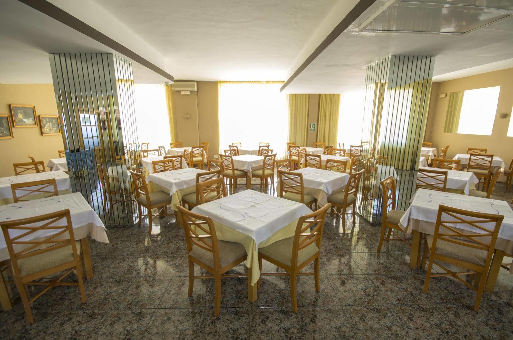 Hotel Azuline Mediterraneo Santa Eularia des Riu